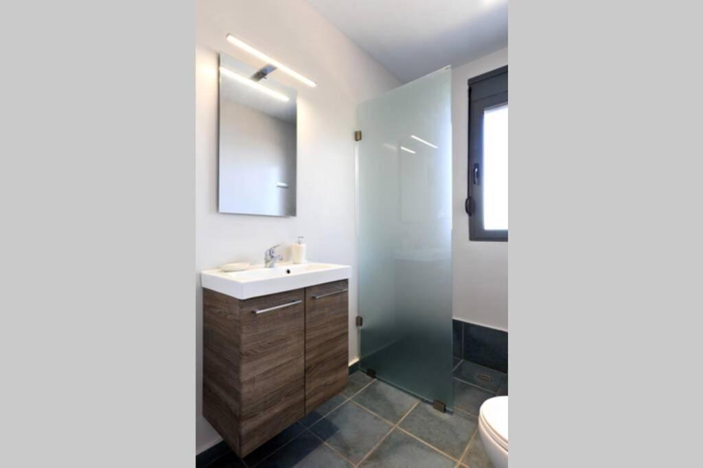 Wonderful Eco Friendly Villa Augustine Ampelo Екстериор снимка